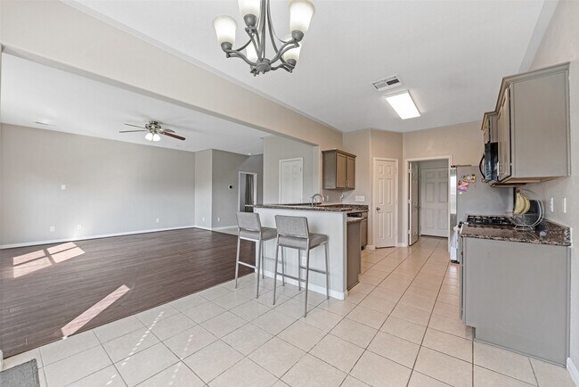 Building Photo - 9807 Opal Rock Dr