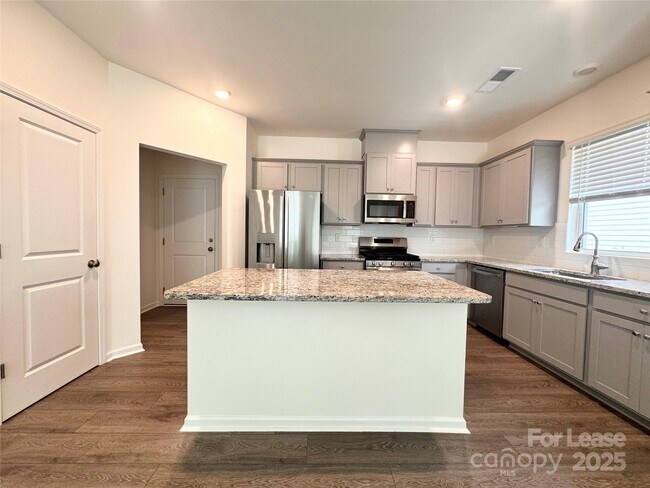 Building Photo - 2743 Yeager Dr NW