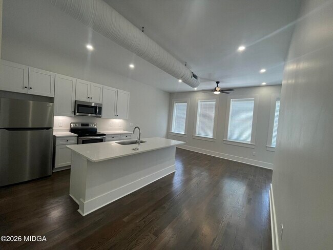 Foto del edificio - 843-843 Forsyth St