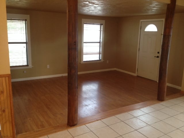 Living Room - 1240 S Brazos St