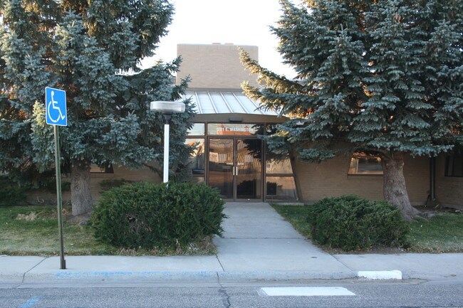 Building Photo - 201 E Washington Ave