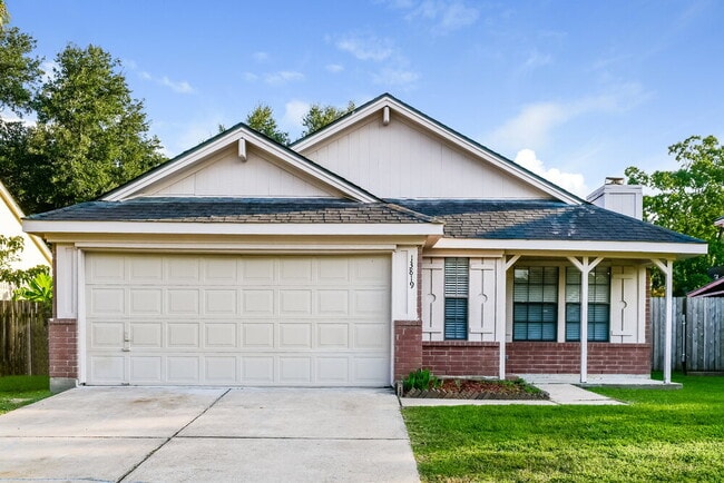 Building Photo - 13819 Smokey Trail Dr