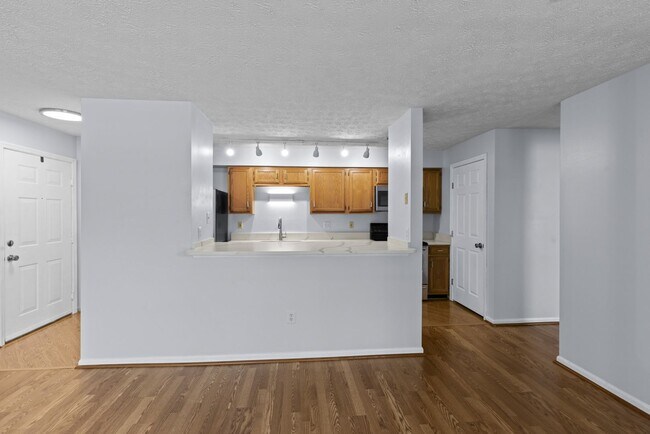 Building Photo - Coming Soon! Beautiful 2nd Floor Condo End Unit! Off of Route MD 100 & Close to MD Commuter Routes!