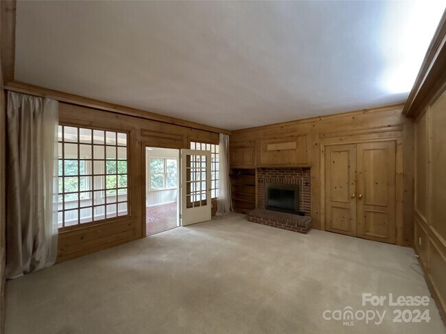 Building Photo - 1779 Sterling Rd