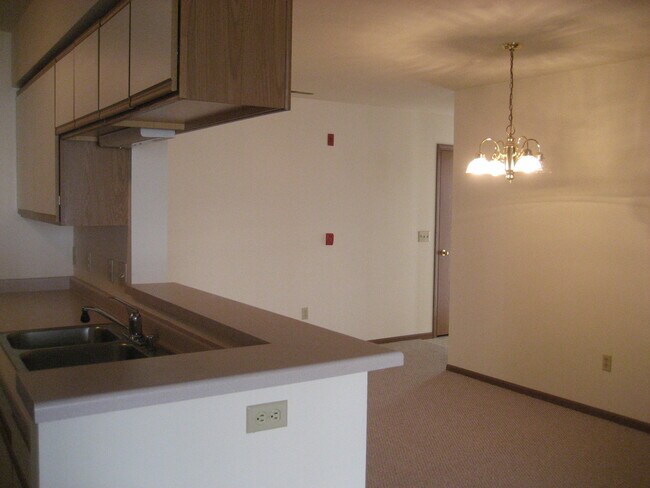Foto del edificio - 969 Rockefeller Ln