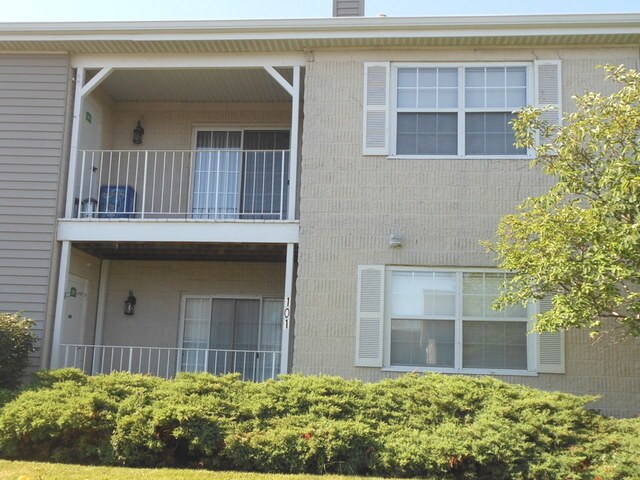 Foto principal - 738 Gary Ave