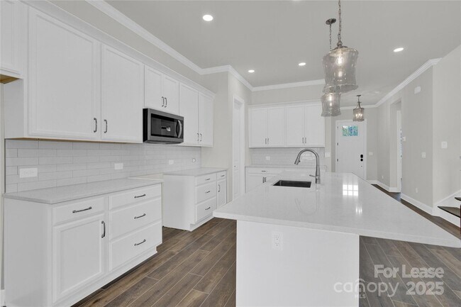 Building Photo - 4739 Anise Cir