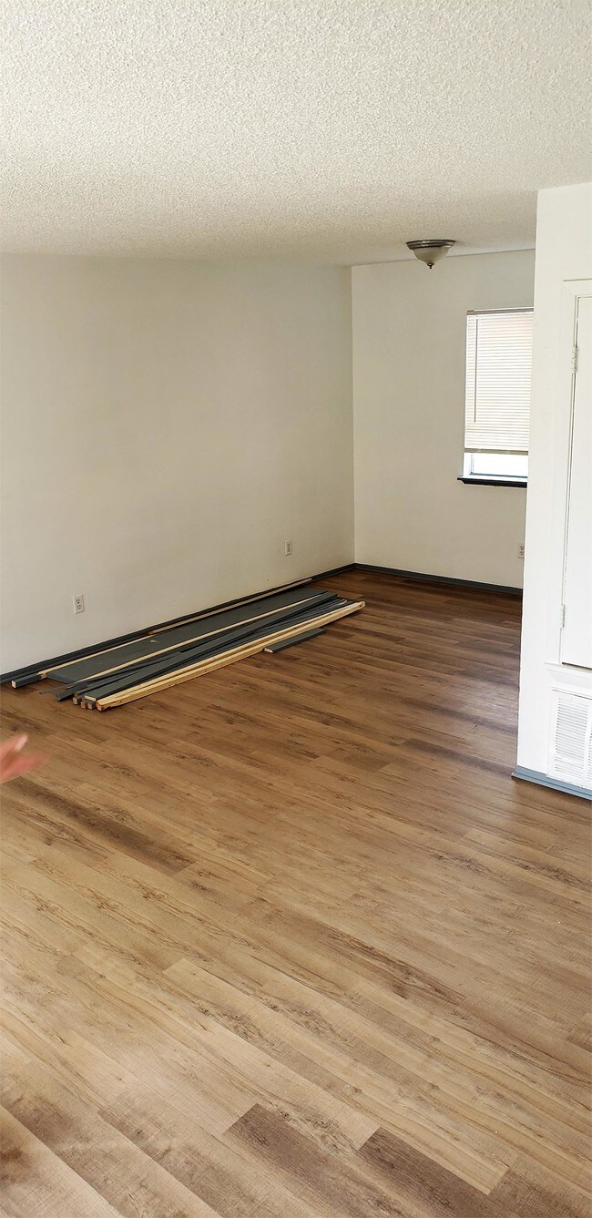 Building Photo - 5113 Sierra
