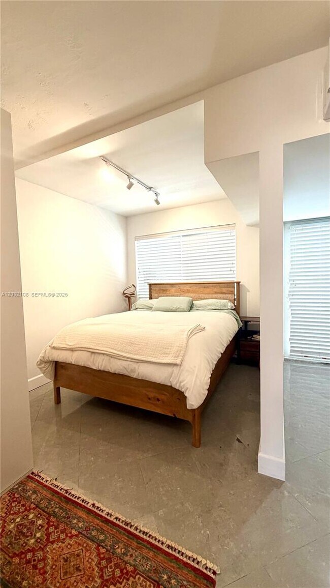 Foto del edificio - 626 Meridian Ave