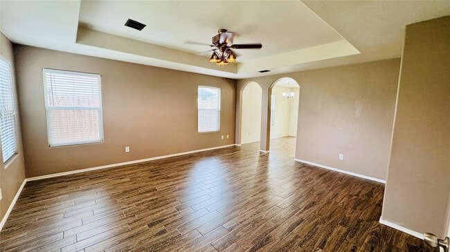 Foto del edificio - 4007 Hunter's Ridge Dr