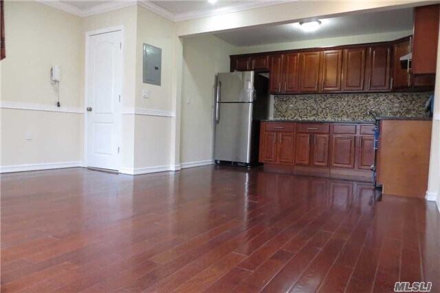 Foto del edificio - 782 E 178th St