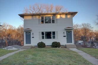 Building Photo - 1105 Tremont Ave