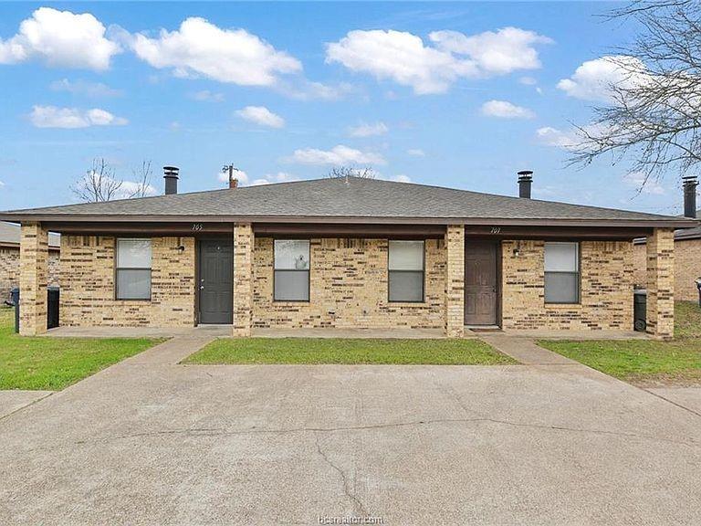 709 San Benito Dr, College Station, TX 77845 Townhome Rentals in