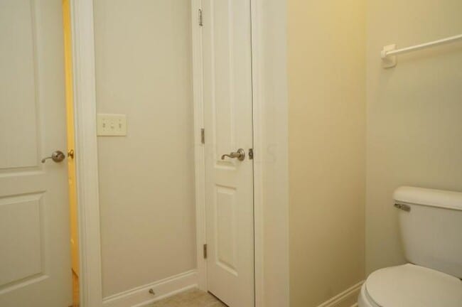 Building Photo - 8616 Maple Leaf Ct