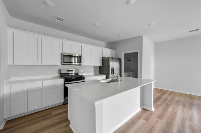 Building Photo - 1120 Novelle Bnd Dr