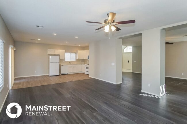 Building Photo - 4361 Cottontail Ln