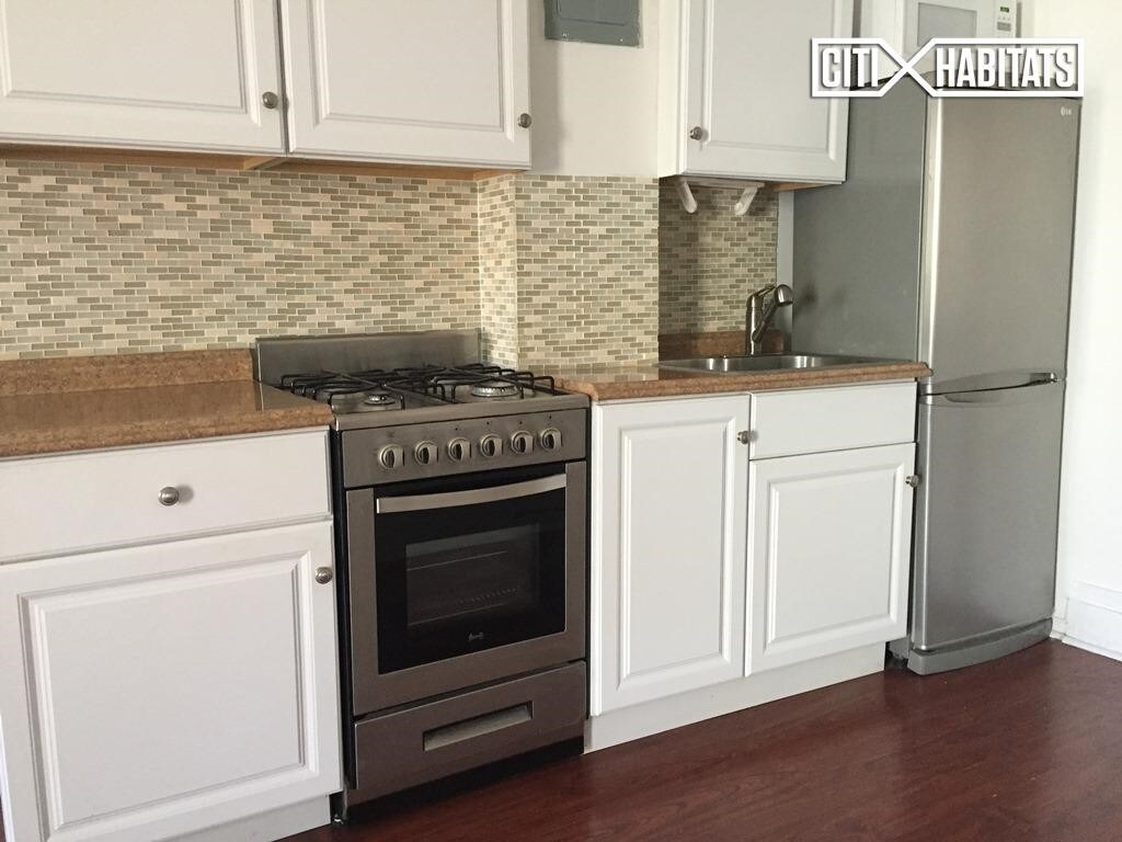 Primary Photo - 611 W 145th St