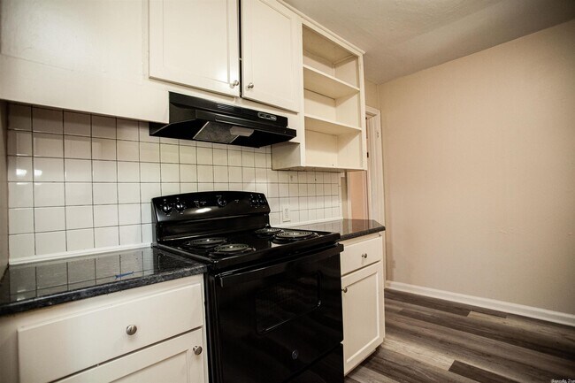 Foto del edificio - 5306 W 11th St