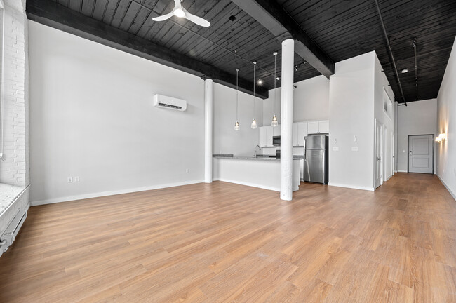 Building Photo - 55 Sterling St