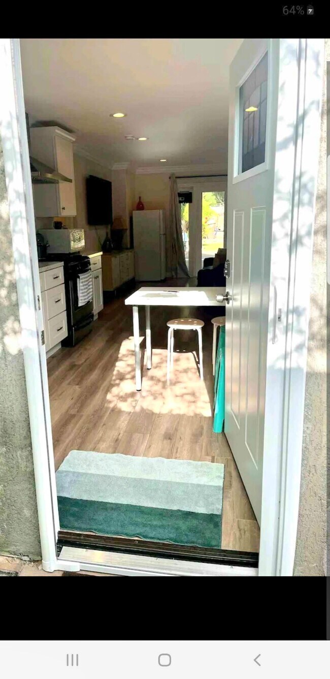 Foto del edificio - 1884 S Flippen Dr