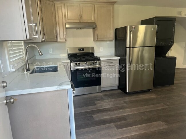 Building Photo - 1140 West St