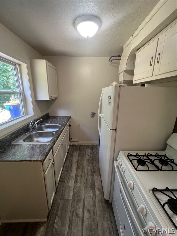 Building Photo - 405 Monticello Dr