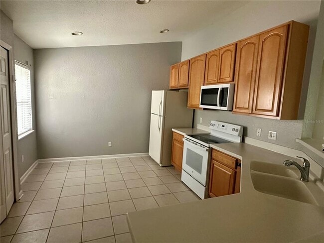 Building Photo - 2763 Metro Sevilla Dr