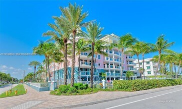 Building Photo - 2051 SE 3rd St