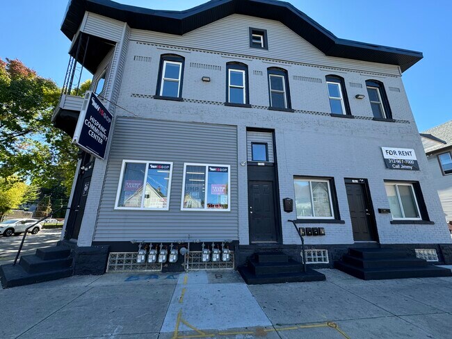 Foto del edificio - 1301 W Greenfield Ave