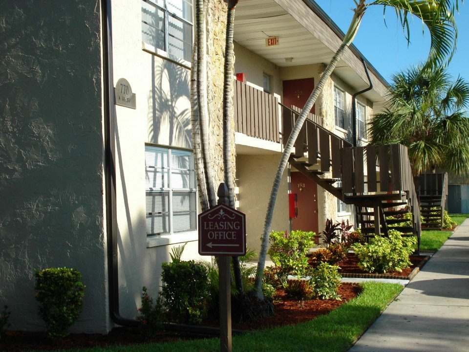 Primary Photo - Country View Garden Homes
