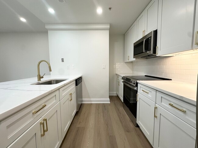 The Flats at Professional Arts Building - The Flats at Professional Arts Building Apartments