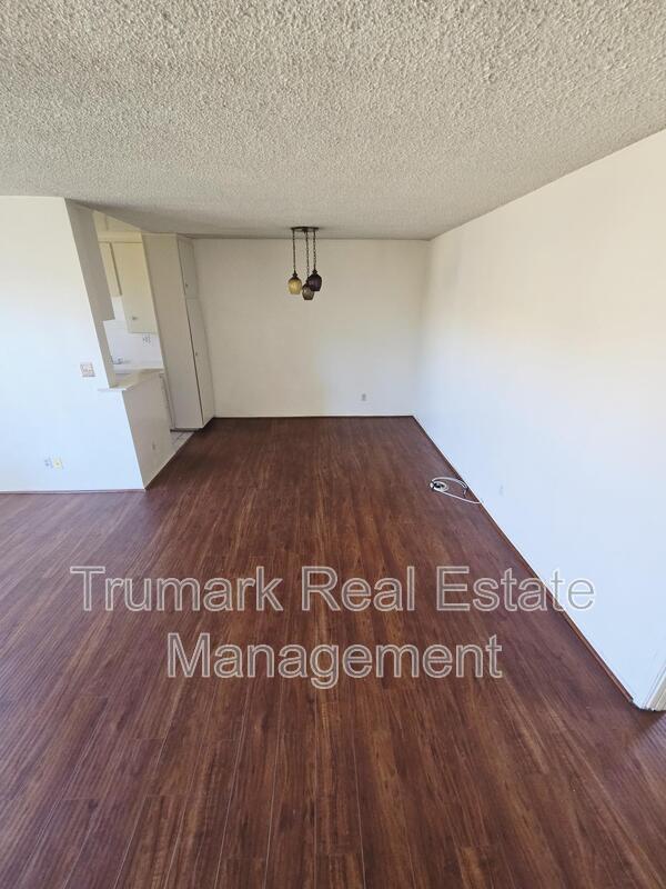 Foto del edificio - 4619 Lexington Ave