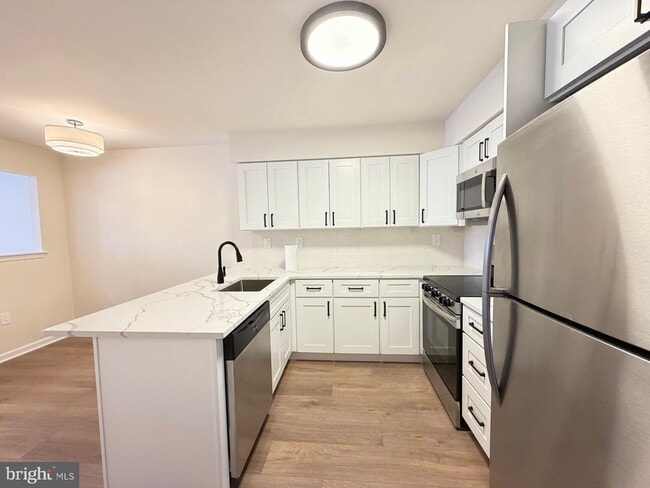 Building Photo - 203 Jonathan Dr