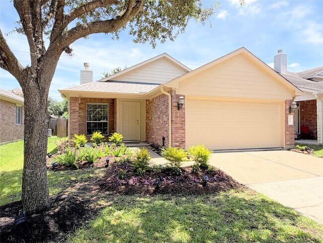 Foto del edificio - 6351 Applewood Forest Dr