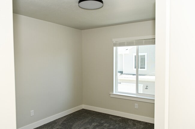 Building Photo - 2205 S 1120 W