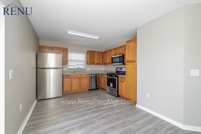 Foto del edificio - Available Now