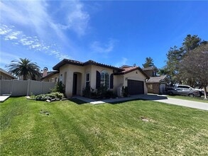 Building Photo - 31083 Manford Dr