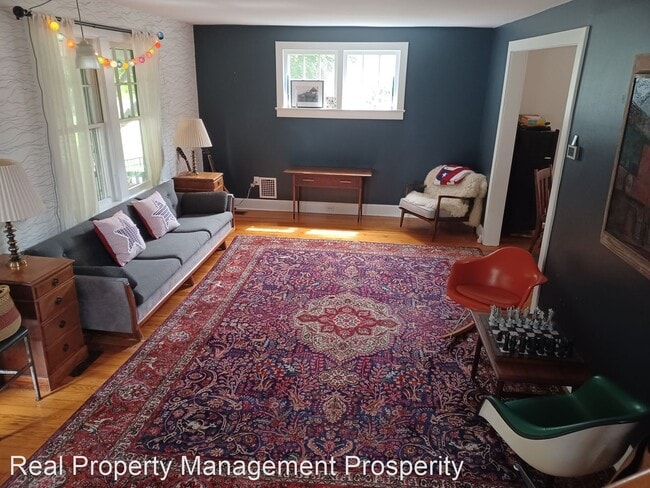 Building Photo - 3 br, 3 bath House - 412 Summit Ave