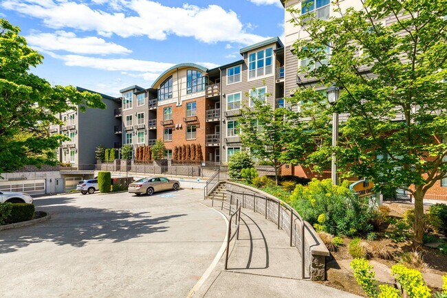 Foto del edificio - Move In Special! Large 1 Bedroom with Built in Office Nook - Garage Parking