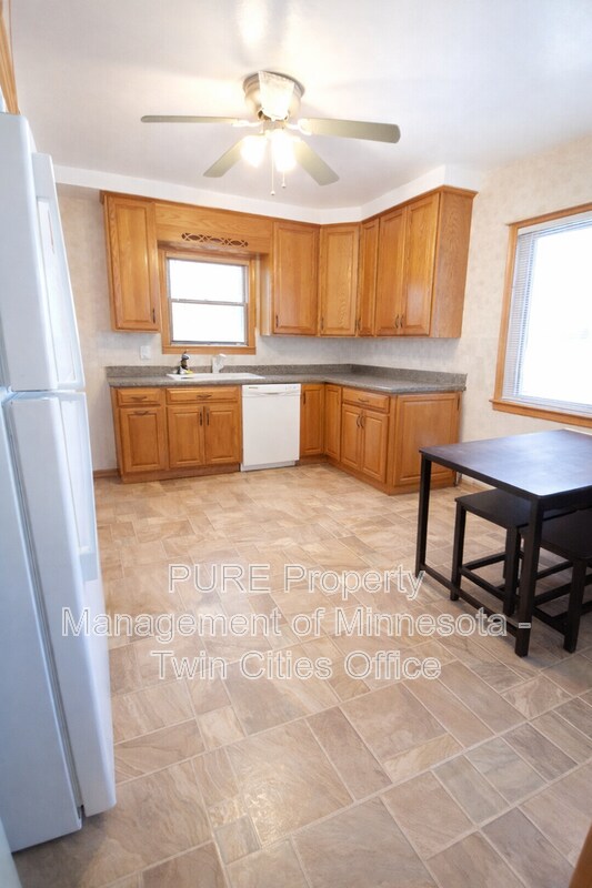 Foto del edificio - 1250 Jessamine Ave E