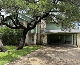 Building Photo - 8716 Clearbrook Trail