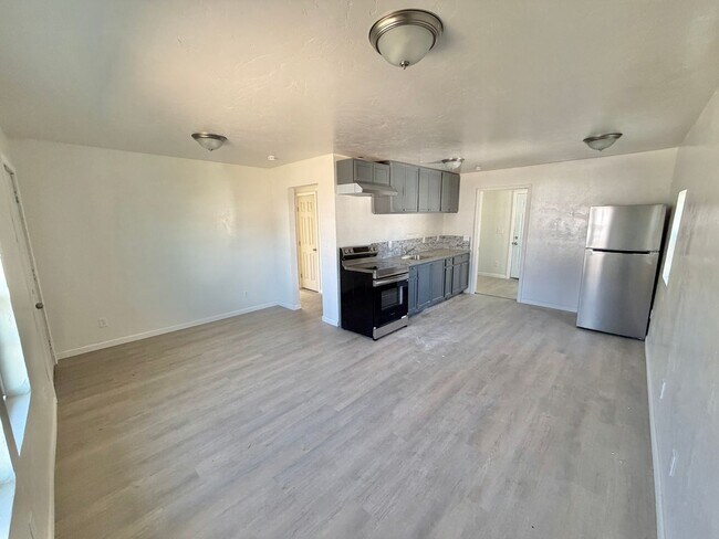 Foto del edificio - 2 bed newly renovated!