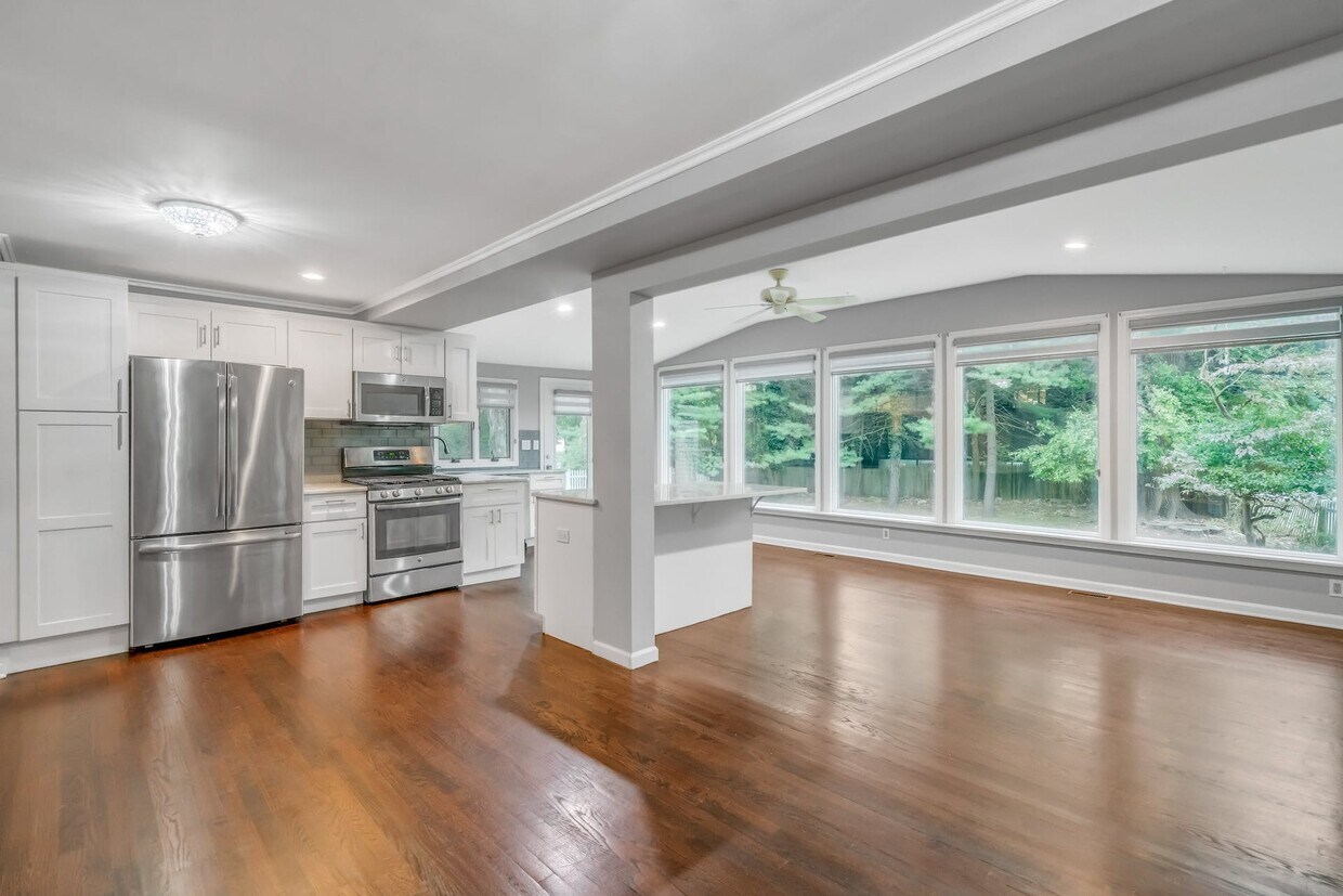 8 Waibel Dr, Allendale, NJ 07401 House Rental in Allendale, NJ