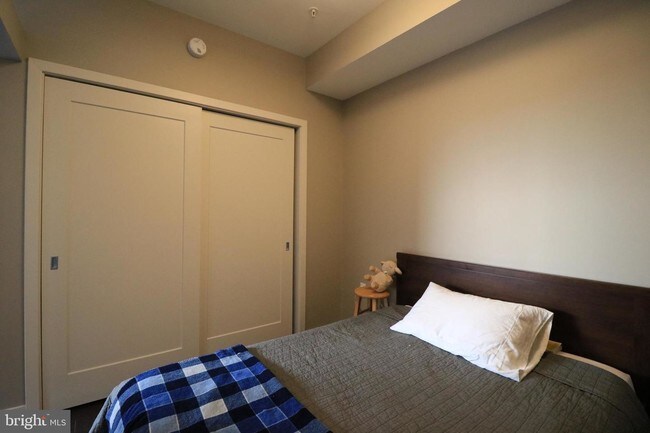 Foto del edificio - 1320 Fenwick Ln