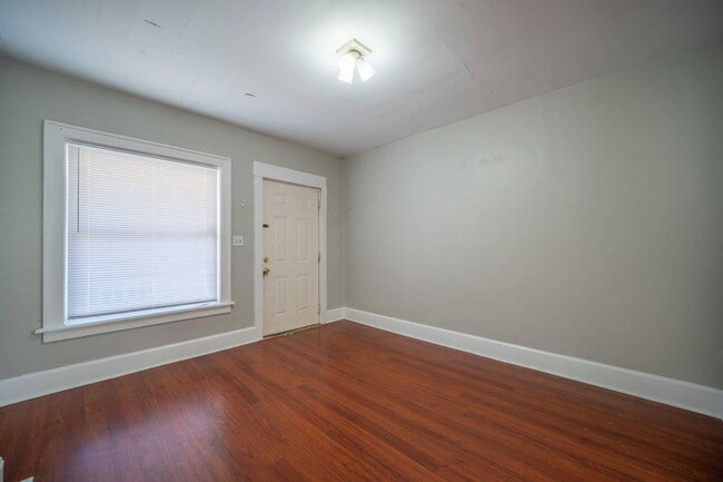 Building Photo - 1449 N 6th St