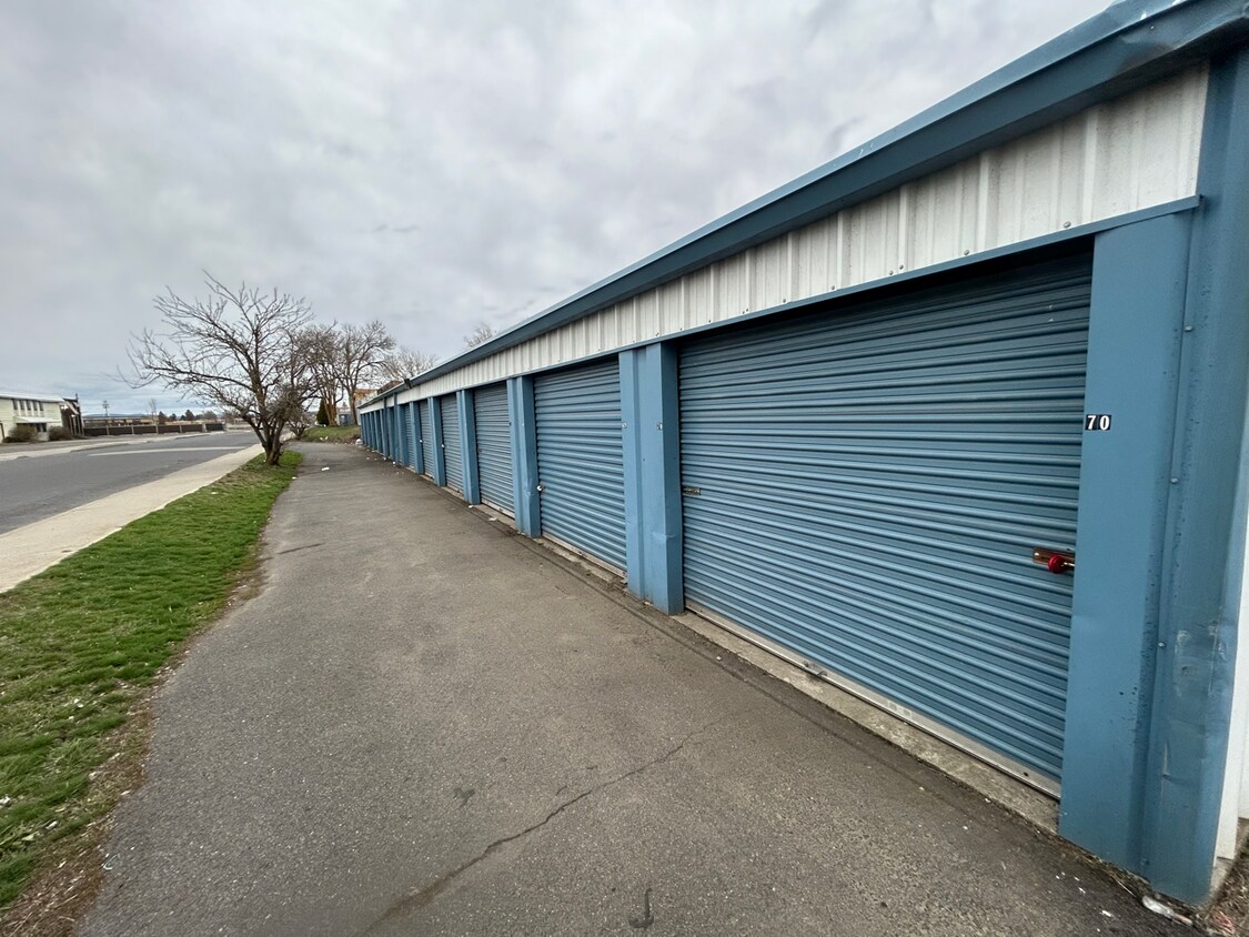 Foto principal - 802 W Rosewood Ave