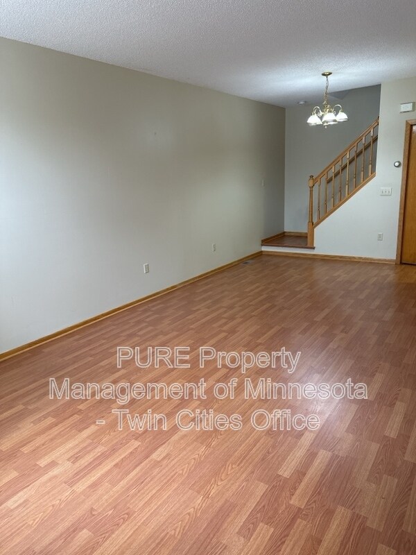 Building Photo - 15333 Greenhaven Ln