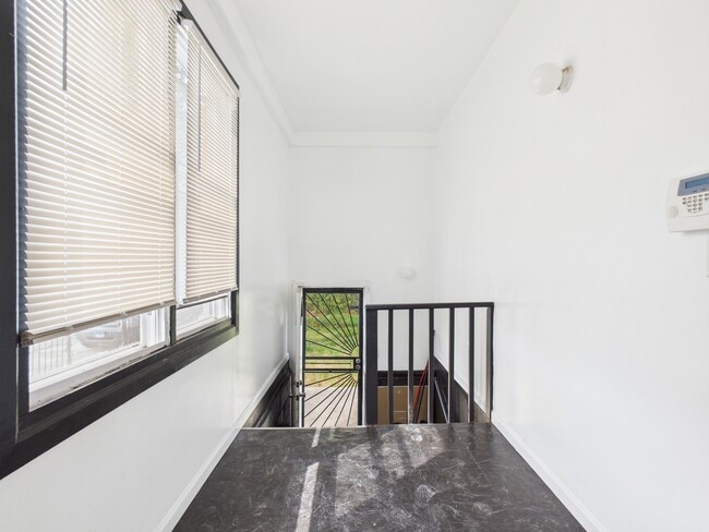 Building Photo - 8535 S Givins Ct