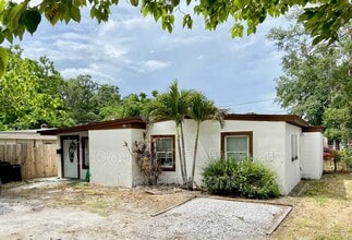 Building Photo - 30 Lemon Ln