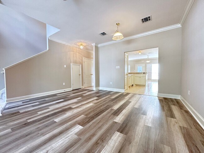 Foto del edificio - Spacious New Orleans-Style 3BR/2.5BA Townh...